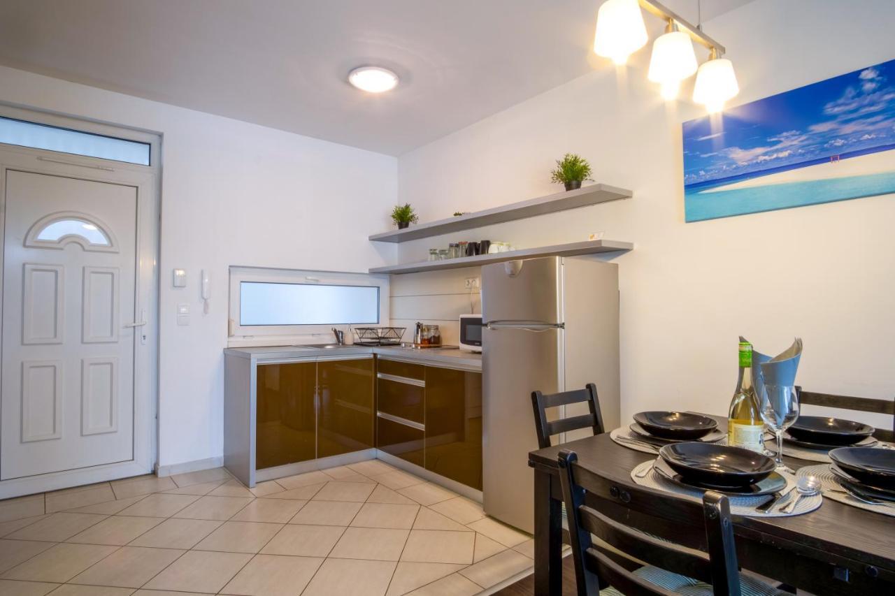 Myflat Siofok Beach Apartment Екстериор снимка
