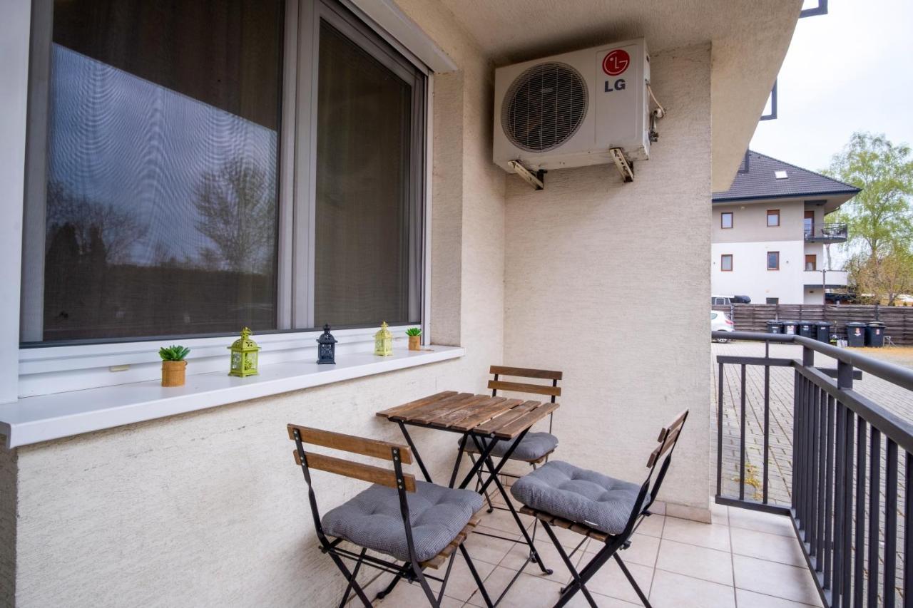 Myflat Siofok Beach Apartment Екстериор снимка